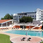 Ozadi