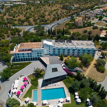 Ozadi Tavira