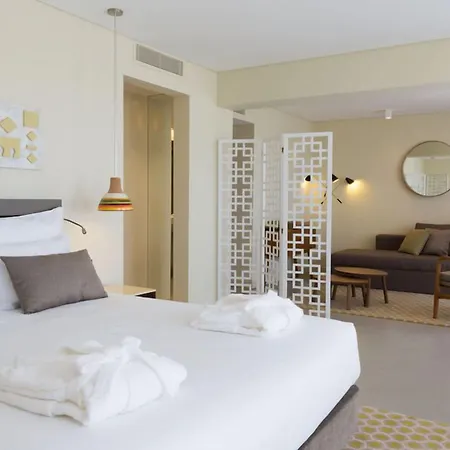 Ozadi Hotel 4*