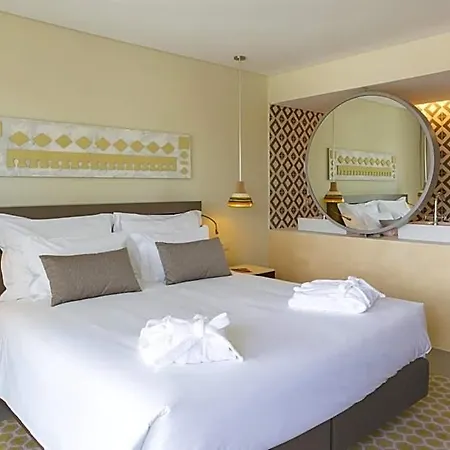 Ozadi Hotel Tavira