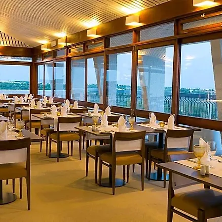 Ozadi Hotel 4*