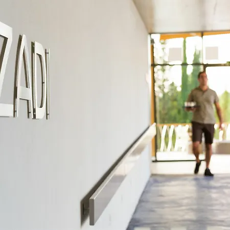 Hotel Ozadi