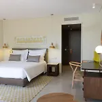 Ozadi 4*