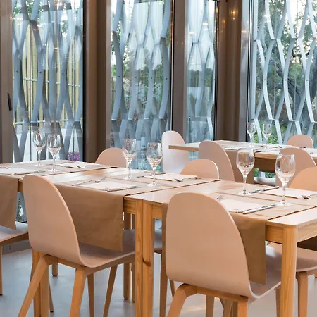 Hotel Ozadi 4*