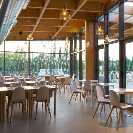Ozadi Hotel
